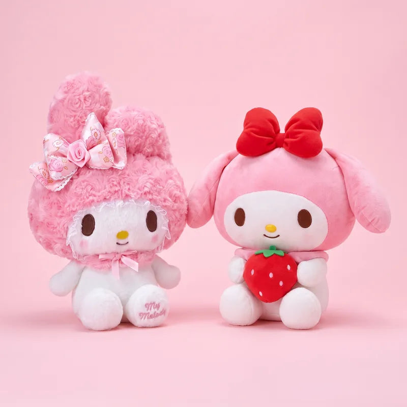 My Melody : peluches et produits sur fond pastel