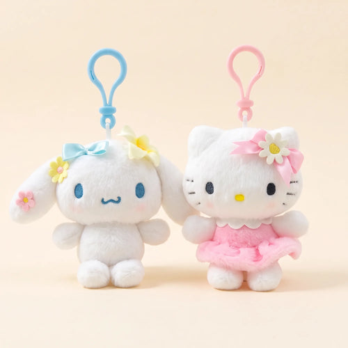 Porte-clés peluche fleuri 10 cm Sanrio Characters, vue studio
