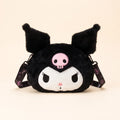 Sac bandoulière peluche Kuromi noir, vue studio
