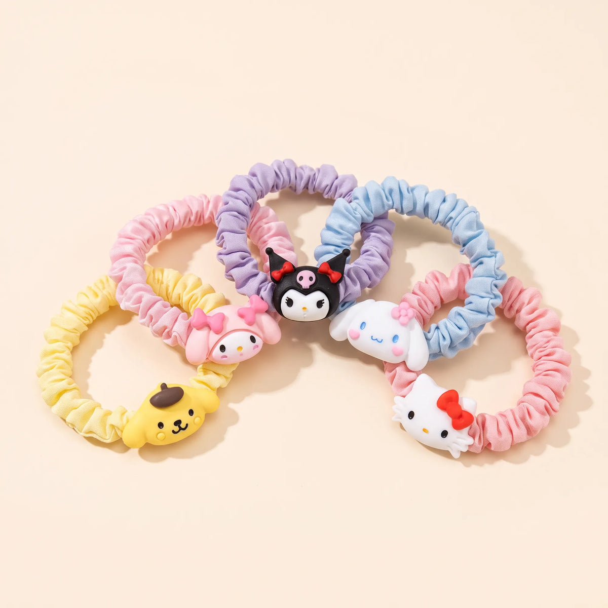 Lot de 5 chouchous Sanrio Characters, vue studio