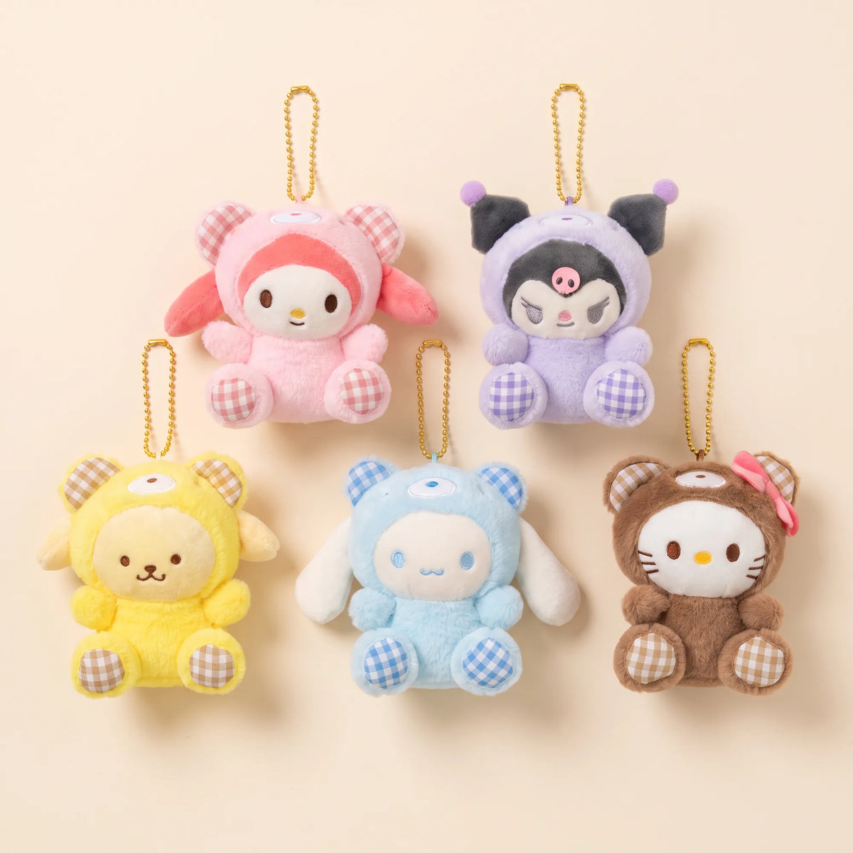 Porte-clés peluche ourson vichy Sanrio Characters, vue studio