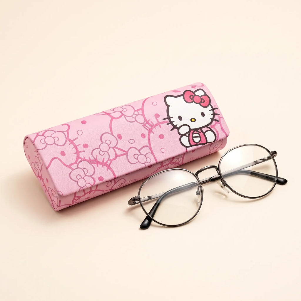 Étui à lunettes rigide Hello Kitty, vue studio