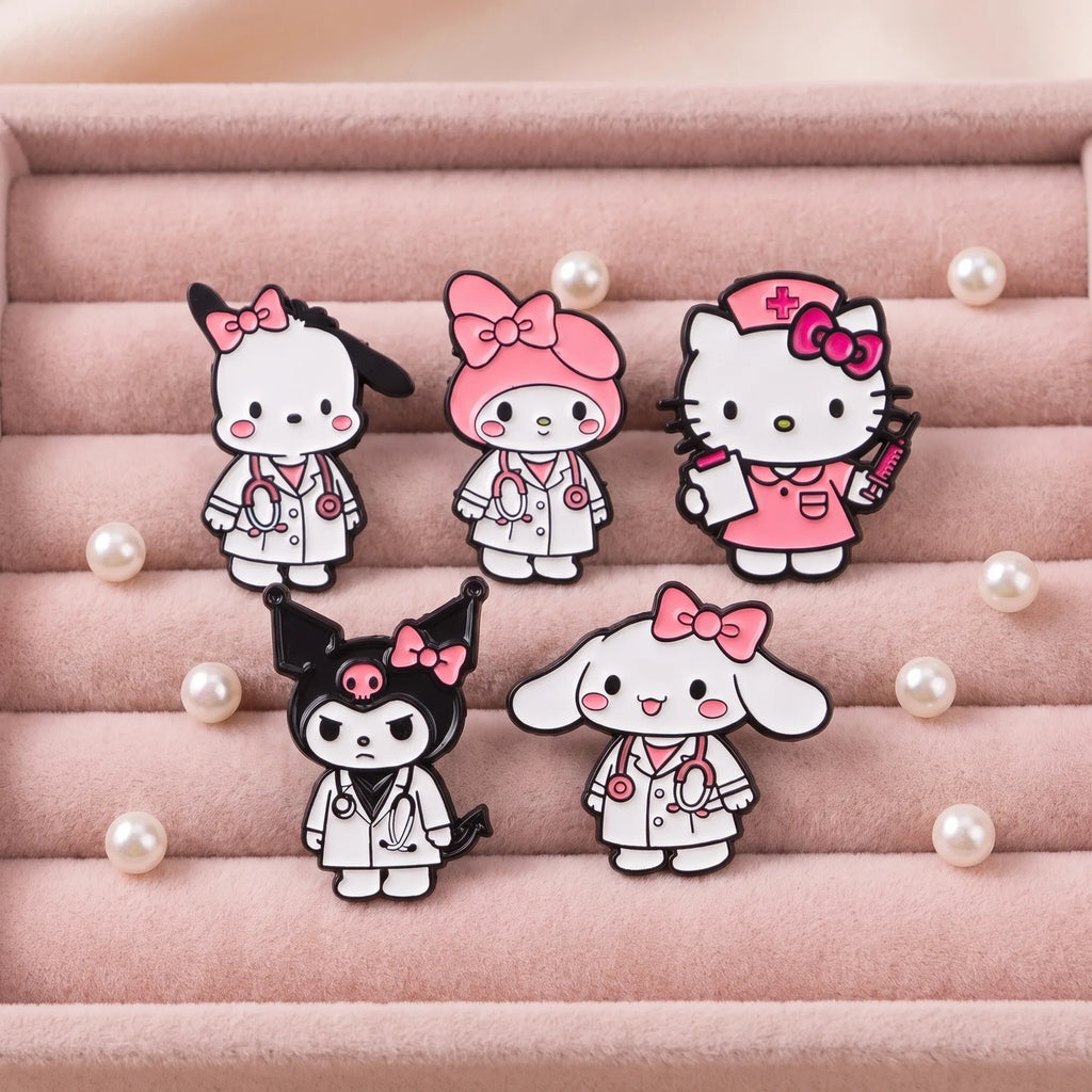 Lot de 5 pin's émaillés Sanrio Characters infirmiers, en situation