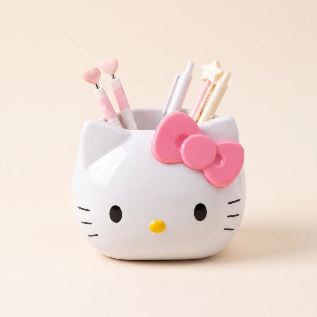 Pot à crayons Hello Kitty, My Melody ou Kuromi — Modèle mystère